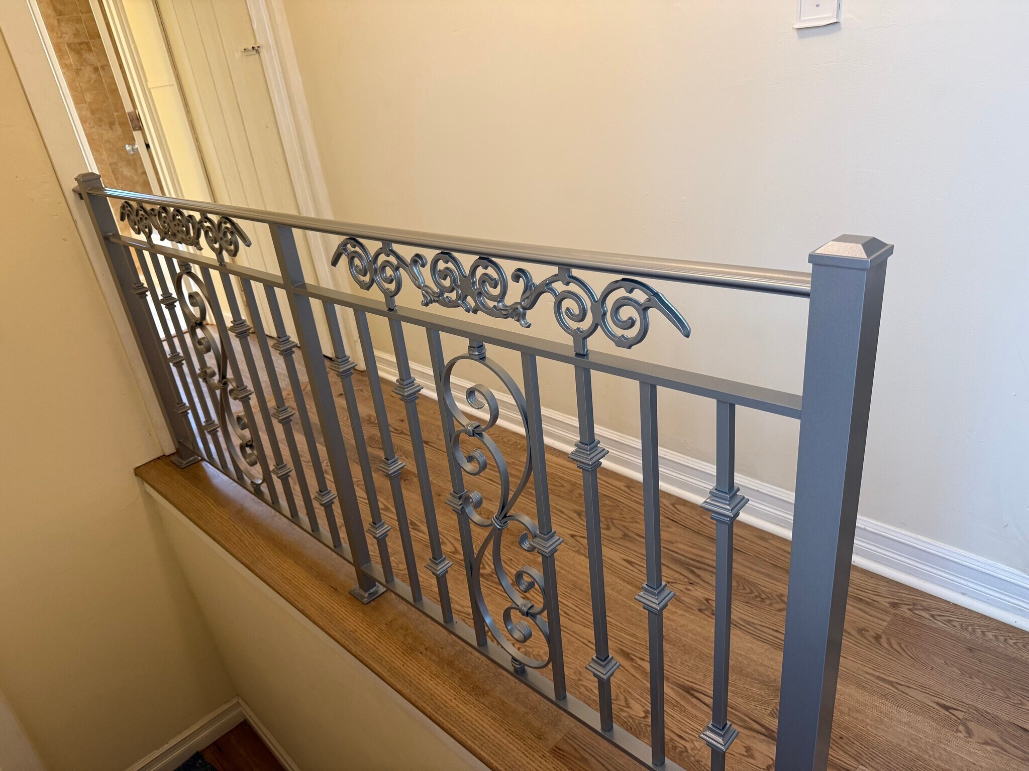 Building Photo - 6 Warren St