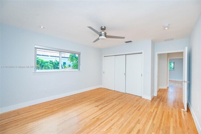 Building Photo - 636 Malaga Ave