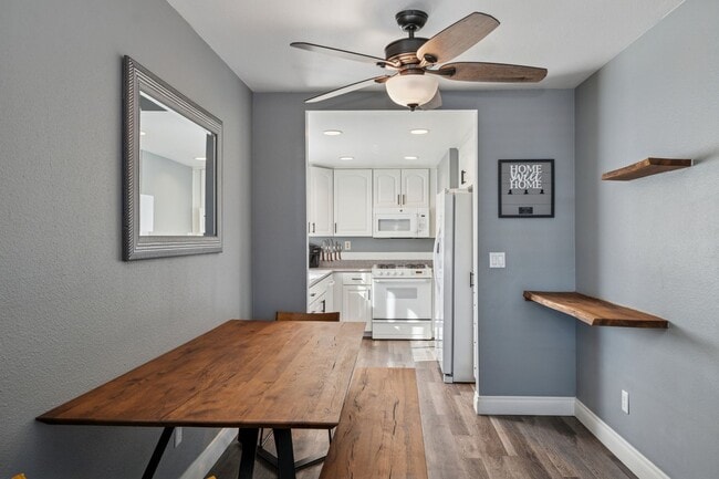 Building Photo - Comfortable 2-Bed, 2-Bath Home in Costa Mesa Near Shops, Restaurants & Lifestyle Hotspots