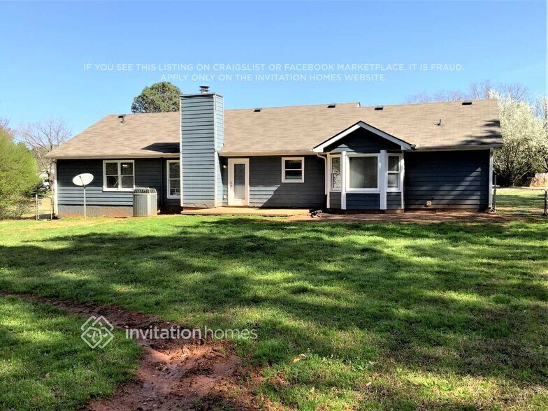 Building Photo - 230 Graystone Dr