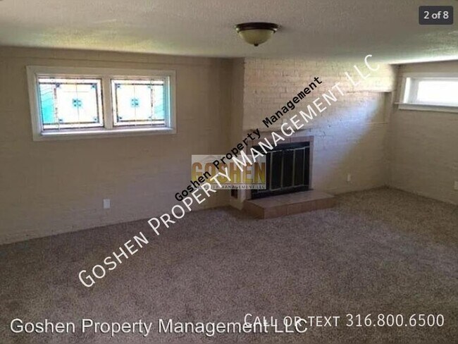 Building Photo - 1607 N Terrace Dr