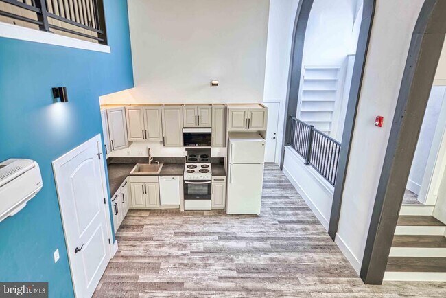 Building Photo - 177 Chestnut St