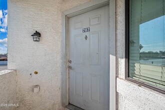 Building Photo - 3065 N 67th Ave