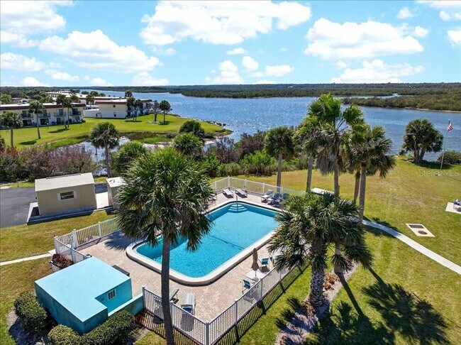 Building Photo - 1 N Ocean Palm Villas