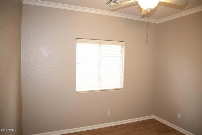 Building Photo - San Tan Ranch Beauty