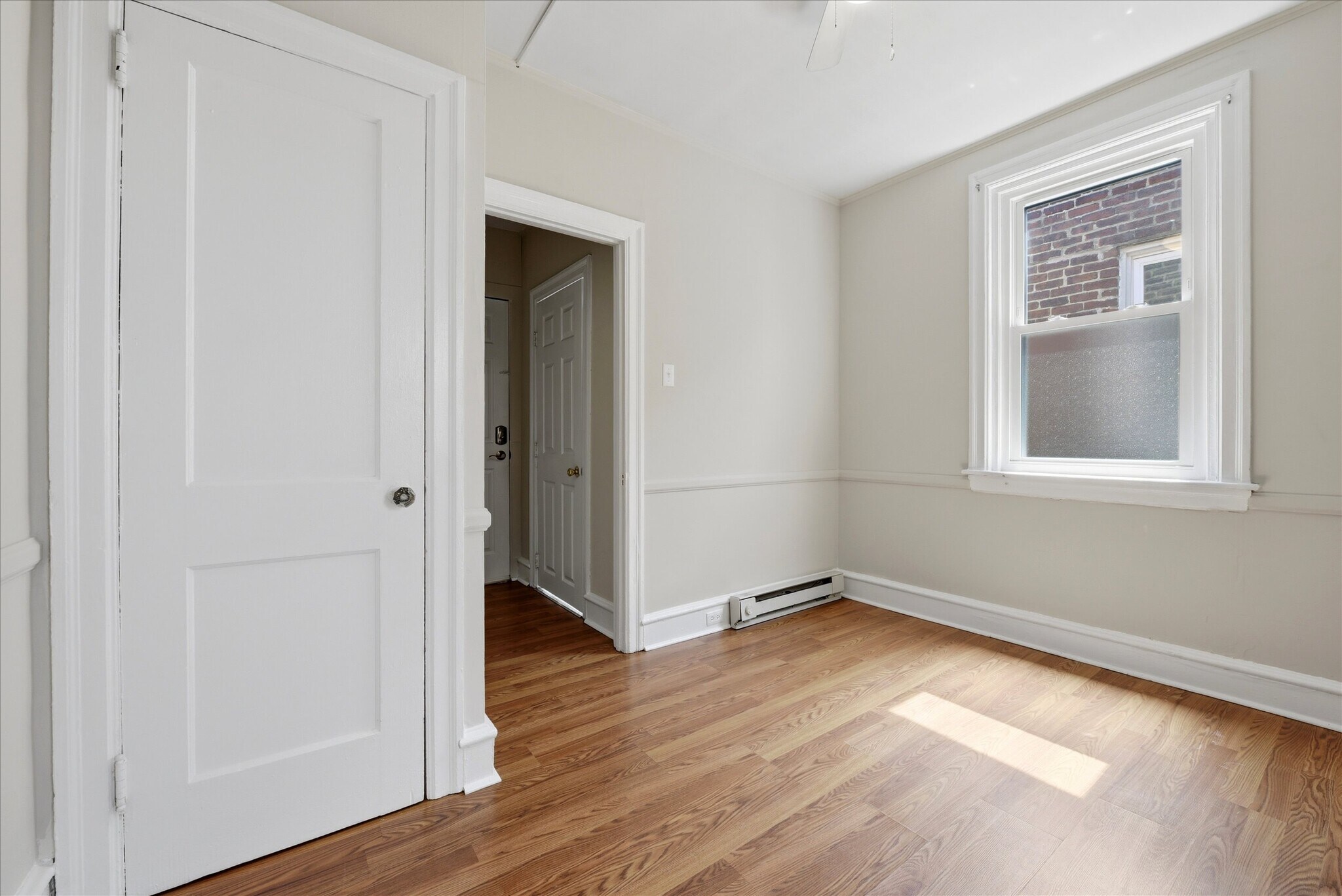 Building Photo - 4 Gay St