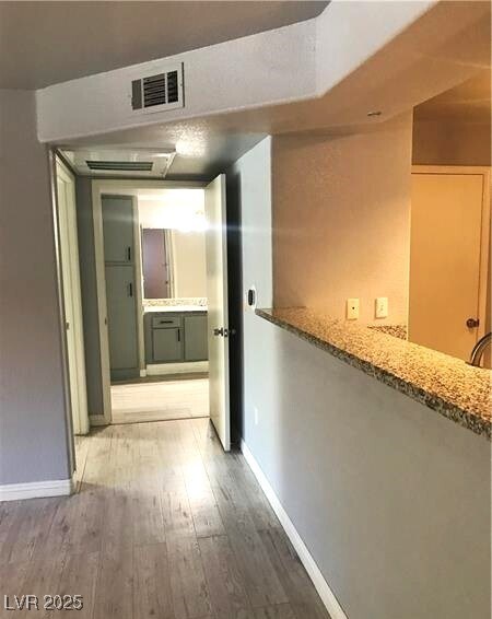 Building Photo - 555 E Silverado Ranch Blvd