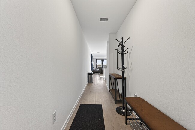 Building Photo - 28923 Great Cyn Dr