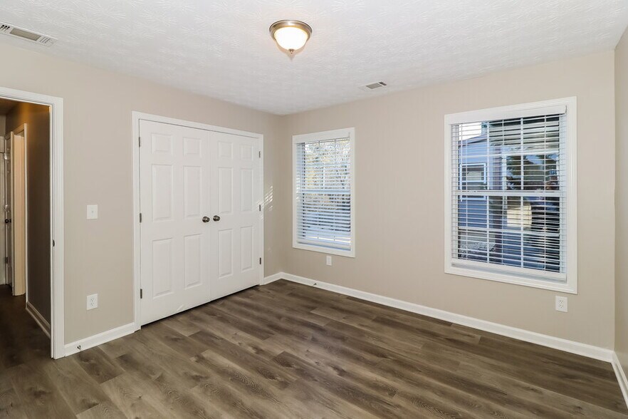 Building Photo - 748 Bartow Dr