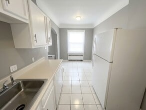 Building Photo - 13654 Fairhill
