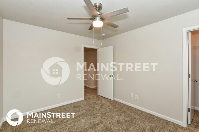 Building Photo - 126 Lockport Dr