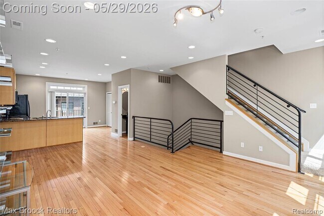 Building Photo - 420 Lewis Ct