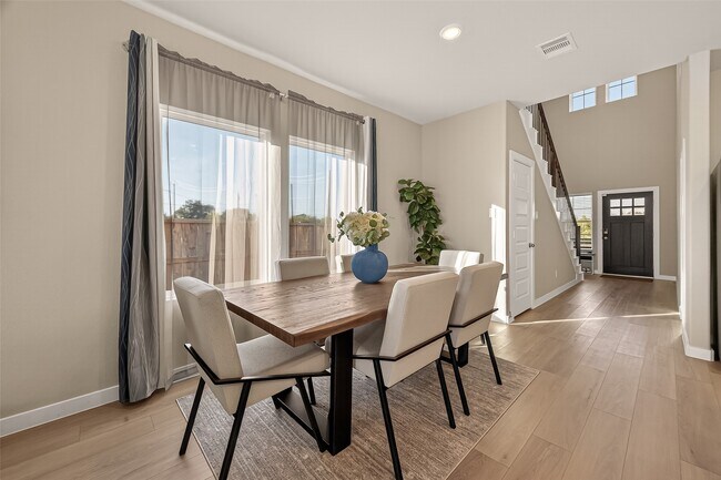 Building Photo - 5516 Madden Ln