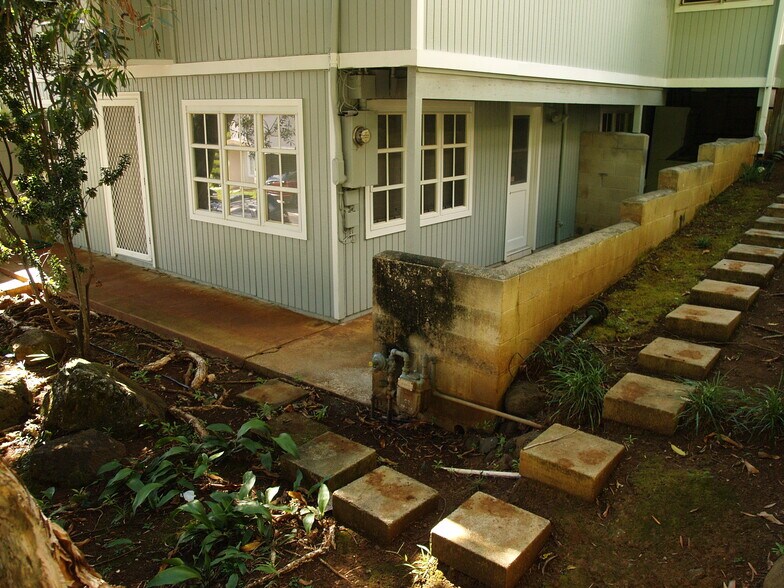 Building Photo - 2640 Ipulei Pl