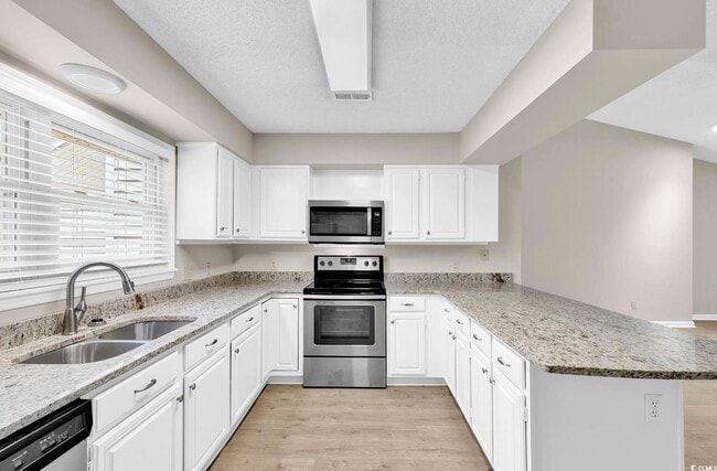 Building Photo - 4339 Baldwin Ave