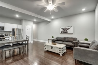 Building Photo - 418 Caldwell Dr