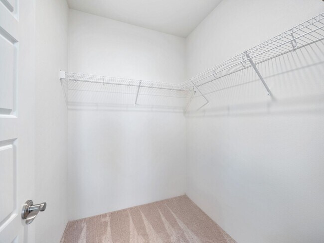 Building Photo - Lehua at Hoopili 4 bedroom 2.5 bath single...