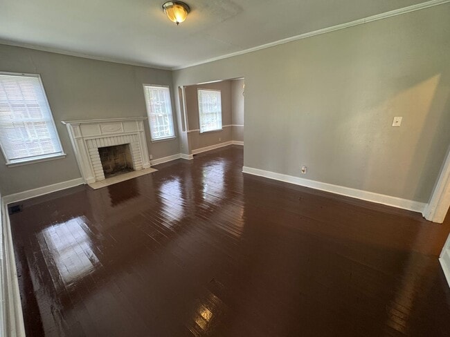 Building Photo - Birmingham/Ensley