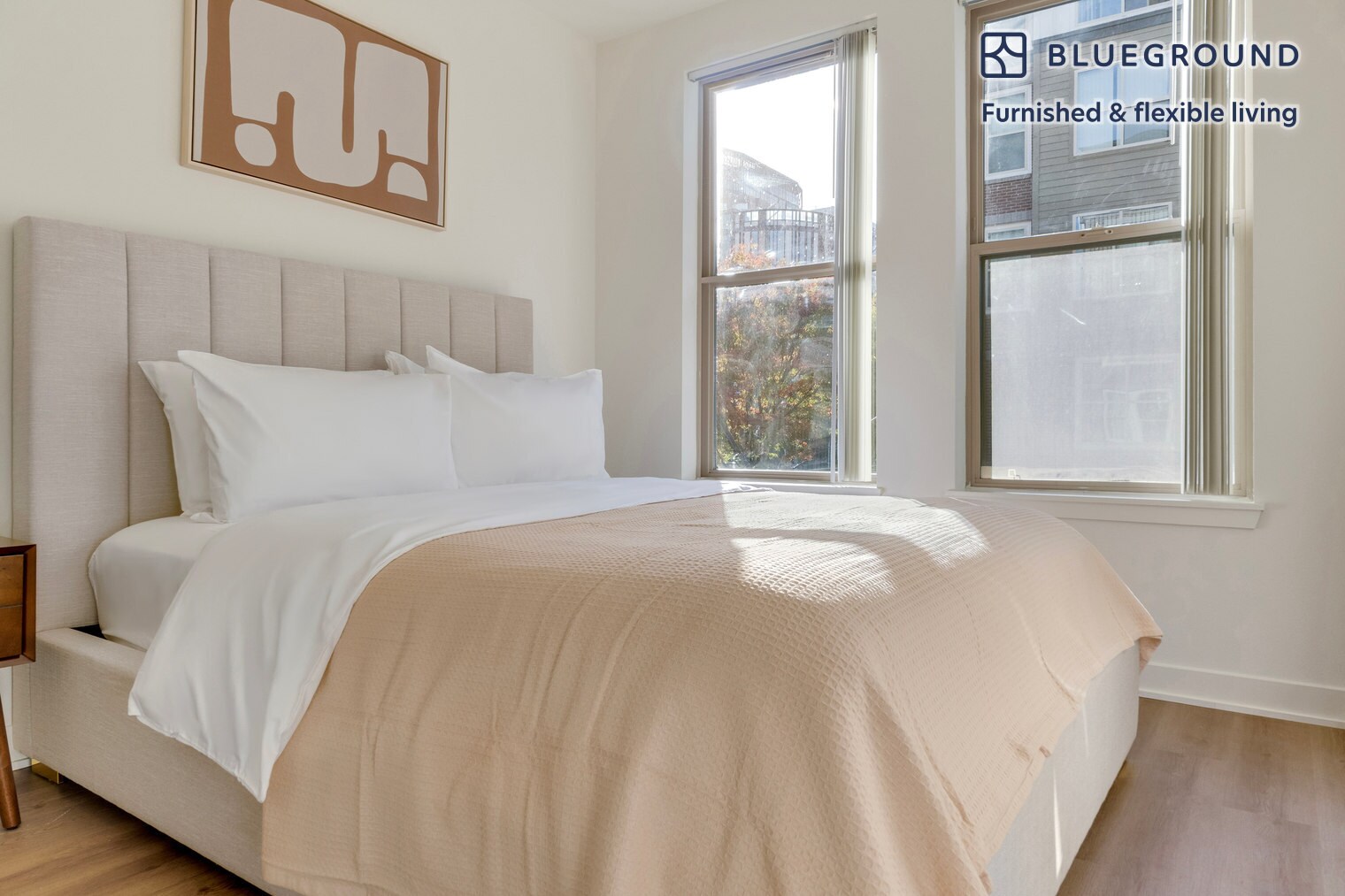 Building Photo - 11000 NE 10th St