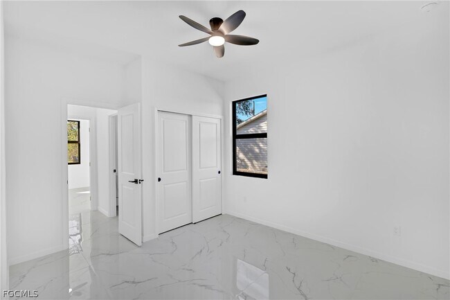 Building Photo - 5231 6th St W