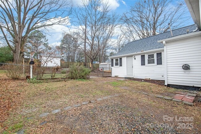 Building Photo - 63 3rd St NW