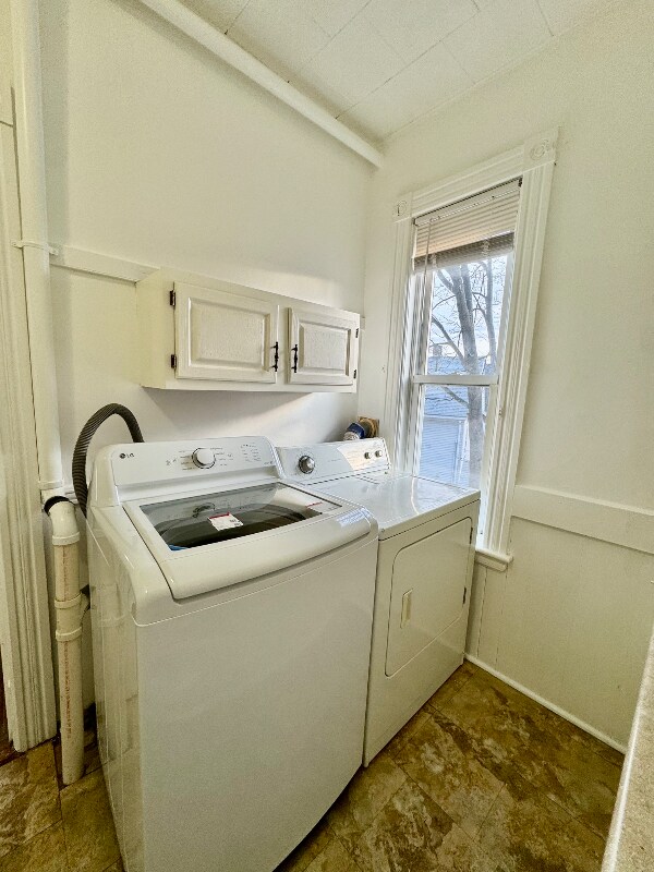 Building Photo - 184 Vernon St