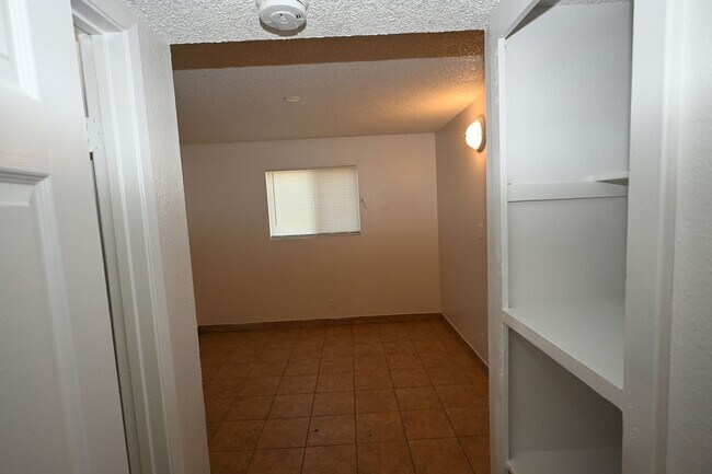 Building Photo - 2301 Stewart Ave