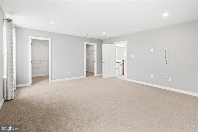 Building Photo - 712 Wallasey Dr