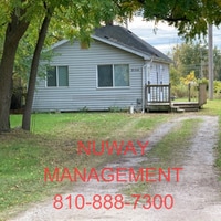 Building Photo - $910.00 - 2 Beds | 1 Bath House in Burton with a basement & deck