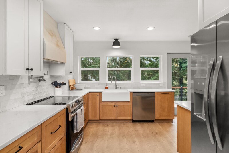 Building Photo - 7105 20th Ave SE