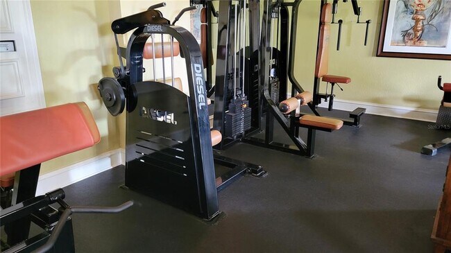 Building Photo - 1064 N Tamiami Trl