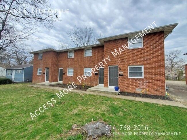 Primary Photo - 3 BEDROOM TOWNHOME END UNIT