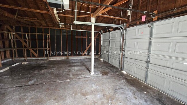 Building Photo - 2701 Lowell Ave