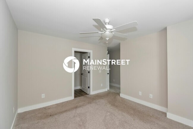 Building Photo - 3 Bedroom Pet-Friendly Home in Gallatin, TN with Main Street Renewal