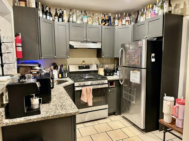 Building Photo - 4 bedroom in Brookline MA 02446