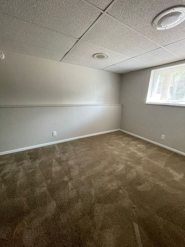 Building Photo - 9131 W 90th Pl