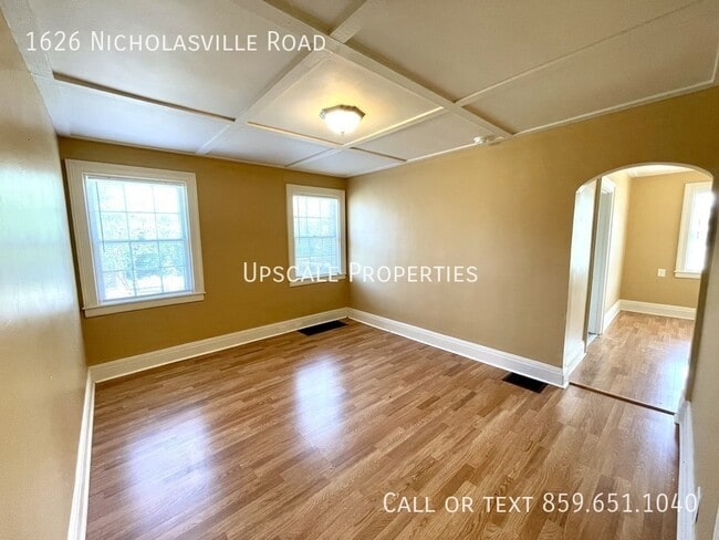 Building Photo - 1626 Nicholasville Rd