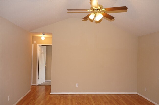 Building Photo - 18807 Timbers Dr