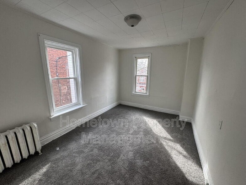 Building Photo - 1615 Naudain St