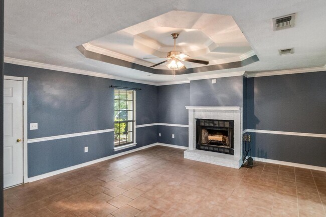 Building Photo - 201 Shadow Cove