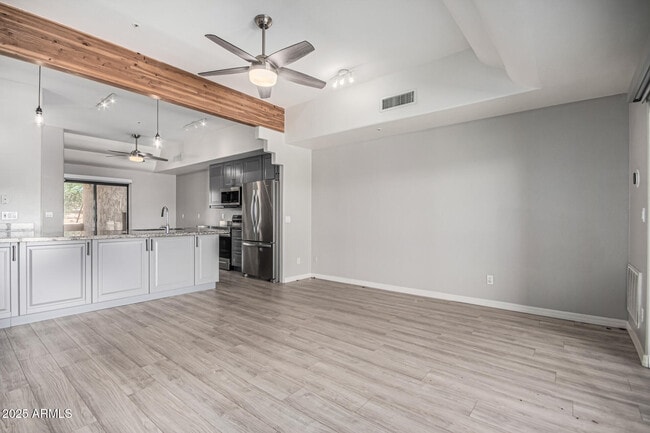 Building Photo - 16107 E Emerald Dr