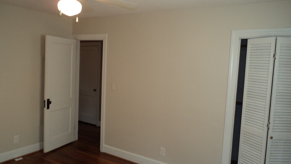 Building Photo - 1500 Meads Rd