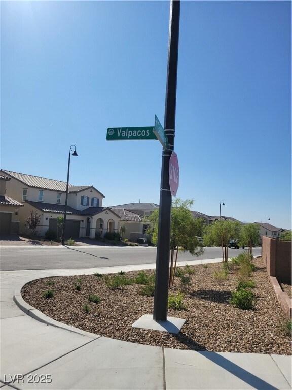 Building Photo - 3652 Valpacos Ln