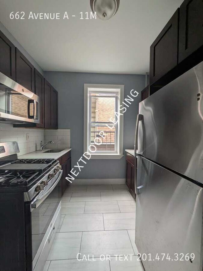 Building Photo - 662 Avenue A