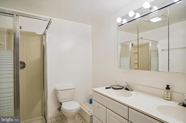 Building Photo - 15608 Wapello Way