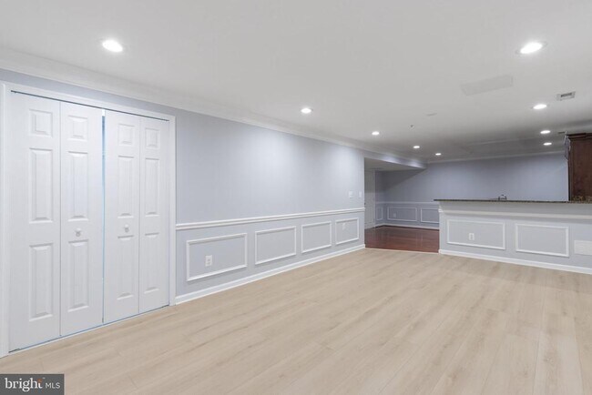 Building Photo - 1725 Gatehouse Ct