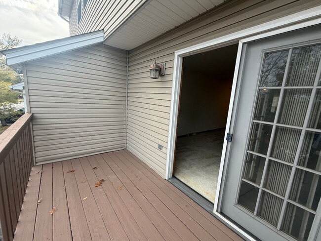 Building Photo - 6913 Tippecanoe Rd