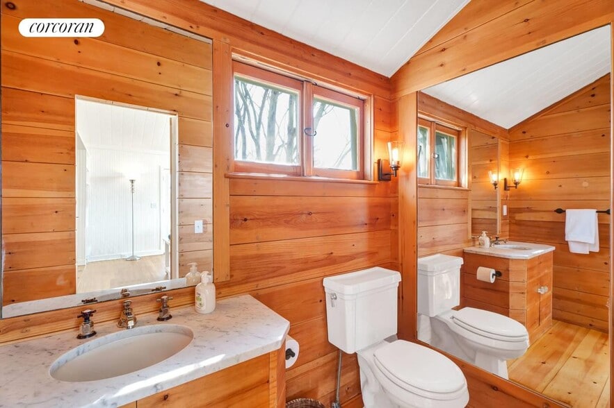 Building Photo - 1 Watersedge Dr