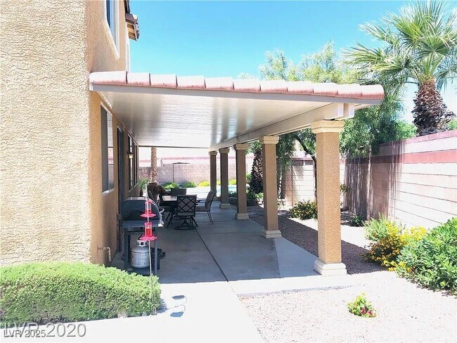 Building Photo - 9440 Highview Rock Ct