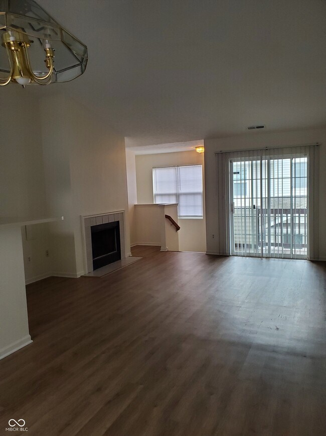 Building Photo - 4950 Potomac Square Way